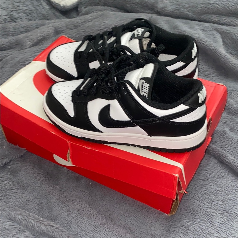 Nike Black/White Dunk Low